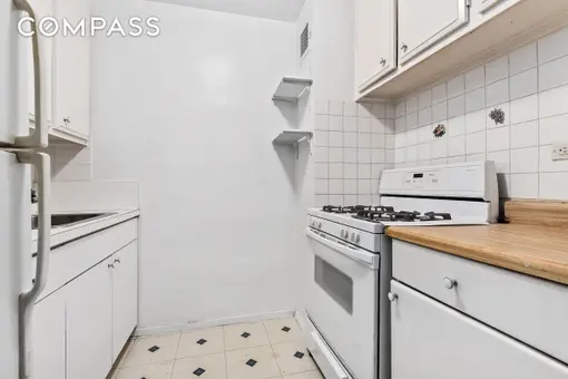 Gramercy East, 301 East 22nd Street, #7U