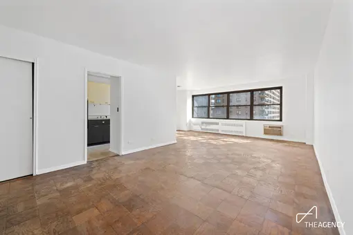 Lincoln Towers, 185 West End Avenue, #25H