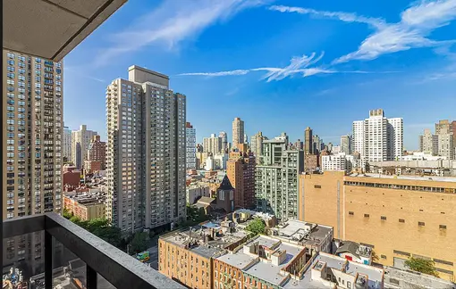 515 East 72nd Street, #18A