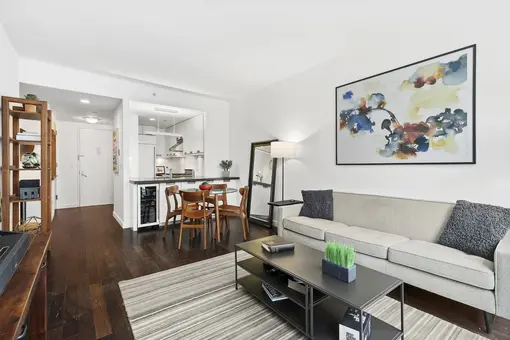 Onyx Chelsea, 261 West 28th Street, #4C