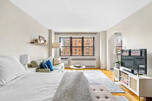 301 East 63rd Street, #8C