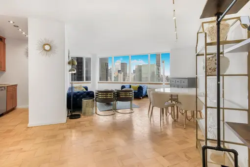 The Horizon, 415 East 37th Street, #43J