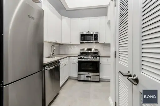 14 West 69th Street, #5