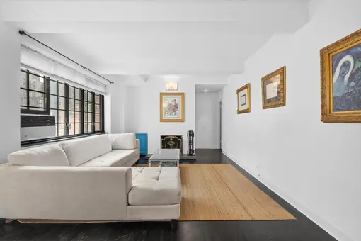 211 East 35th Street, #10F