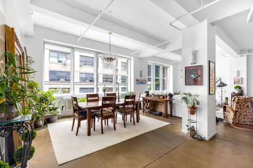 335 West 38th Street, #34