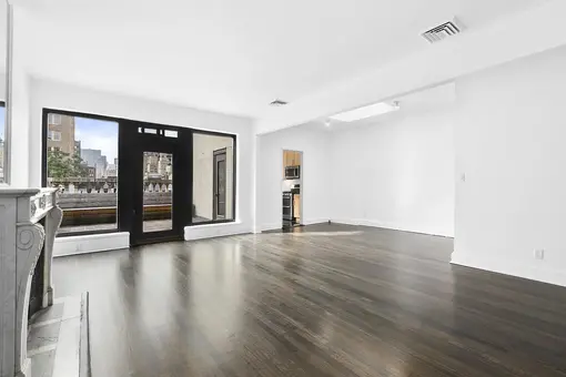 11 East 78th Street, #6A