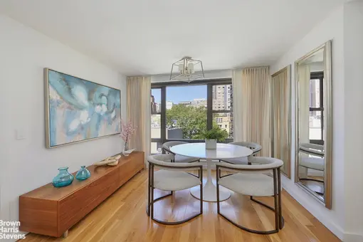 166 East 61st Street, #8D