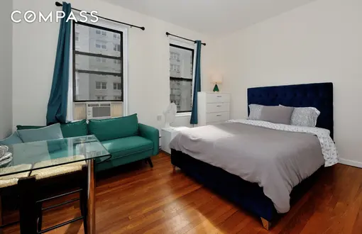 354 East 77th Street, #3C