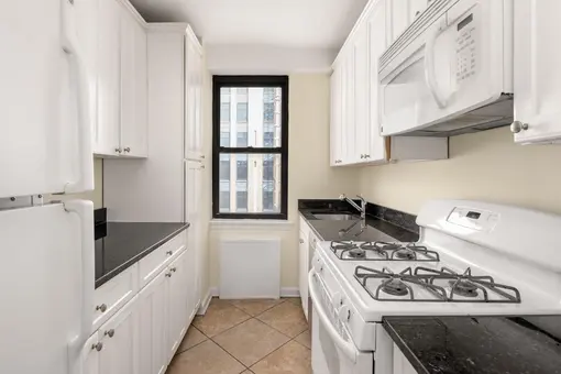 196 East 75th Street, #12C