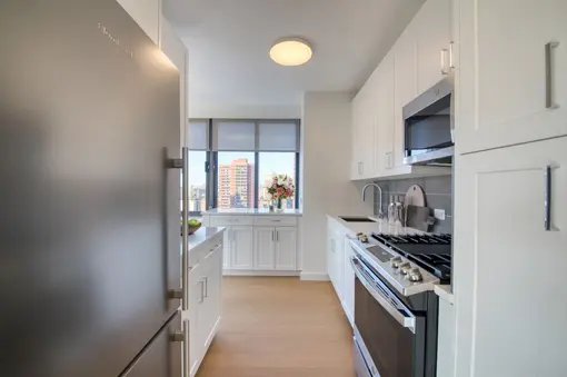 Marmara, 301 East 94th Street, #29B