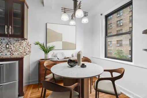 155 East 49th Street, #5B