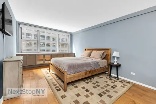 209 East 56th Street, #10E