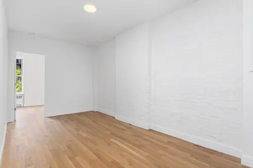 221 East 89th Street, #3D