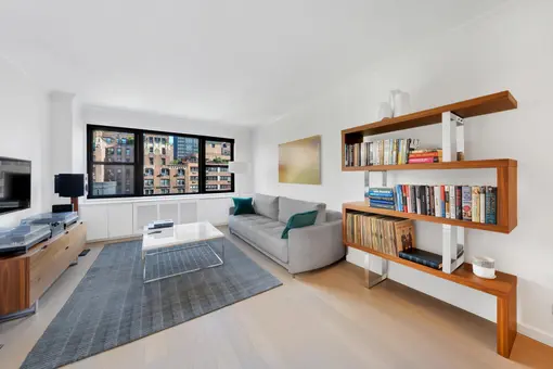 345 East 52nd Street, #9K