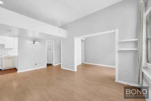 323 East 21st Street, #1A