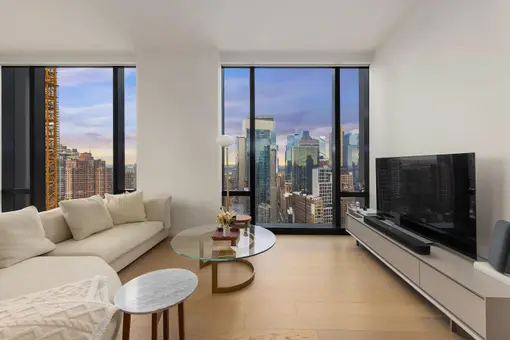 277 Fifth Avenue, #34C