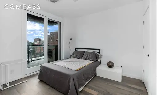 319 Broadway, #3E