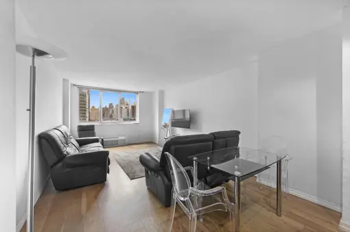 Mill Rock Plaza, 345 East 93rd Street, #14F