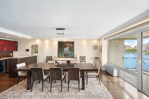 35 Sutton Place, #3C