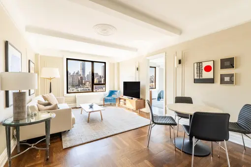 40 West 77th Street, #11D