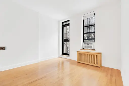 426 West 49th Street, #1B