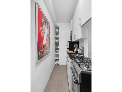 321 East 54th Street, #2J