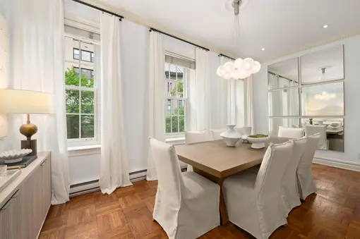 315 East 52nd Street, #PARLOR