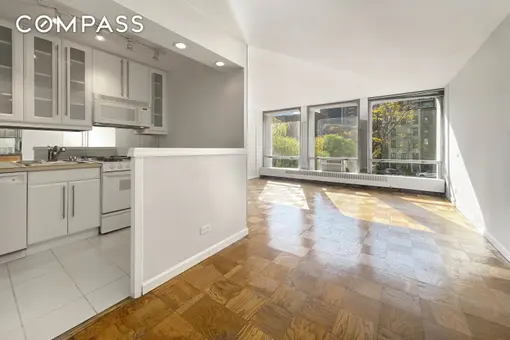 Kips Bay Towers, 343 East 30th Street, #2F