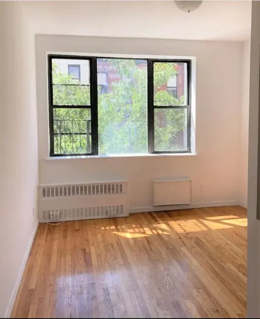 423 East 83rd Street, #4D