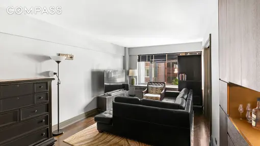 211 East 51st Street, #4D