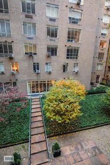 west rockefeller 55th apartments street 3a cityrealty