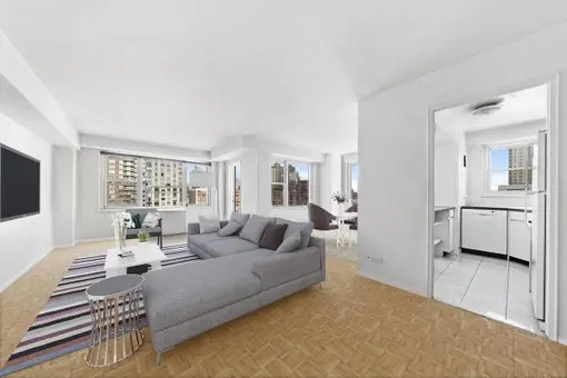Emery Towers, 400 East 77th Street, #17A