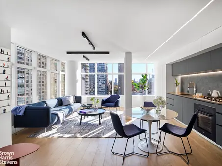 3 Lincoln Center, 160 West 66th Street, #18D