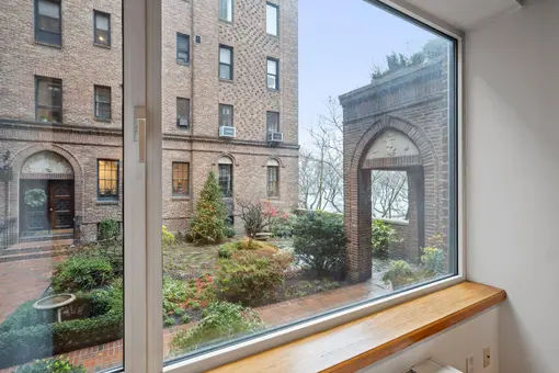 Beekman Terrace, 455 East 51st Street, #1F