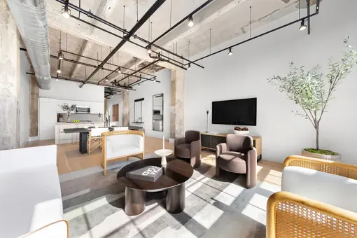 Williamsburg Lofts, 475 Kent Avenue, #309