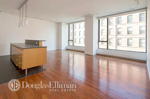 505 Greenwich Street, #4B