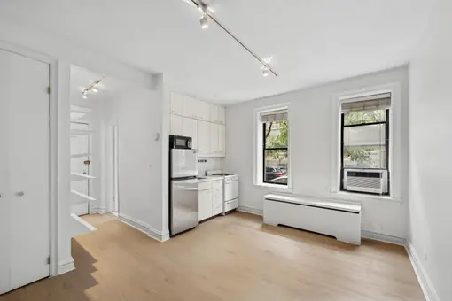 221 East 76th Street, #1B