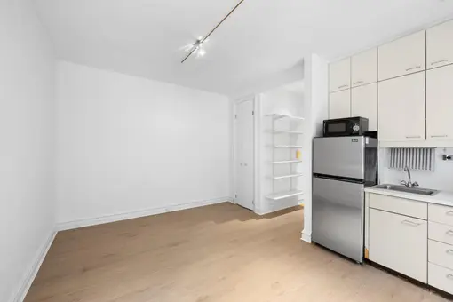 221 East 76th Street, #1B