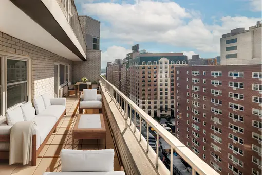 The Caravelle, 445 East 86th Street, #15H