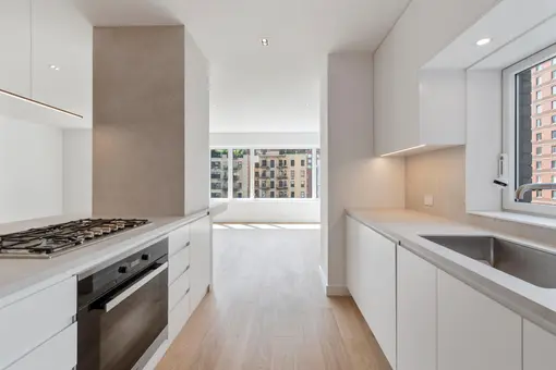 The Sovereign, 425 East 58th Street, #14G