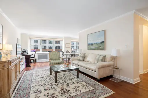 233 East 69th Street, #2i