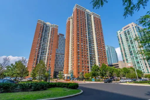 Parkside East, 30 Newport Parkway, #3109