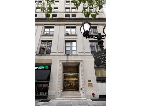 3 Hanover Square, #9G