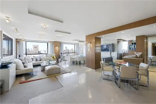 Tower East, 190 East 72nd Street, #24A