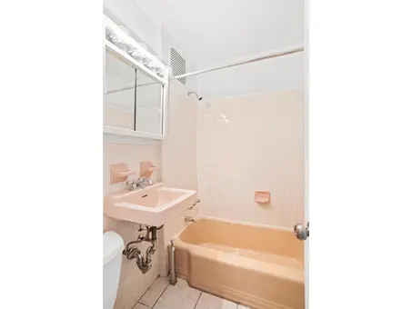 1707 Second Avenue, #5