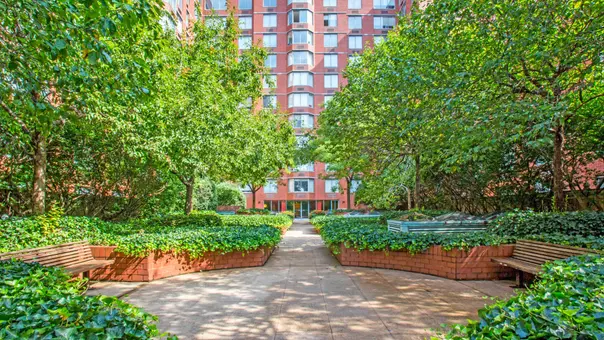 West 96th Apartments, 750 Columbus Avenue, #10K