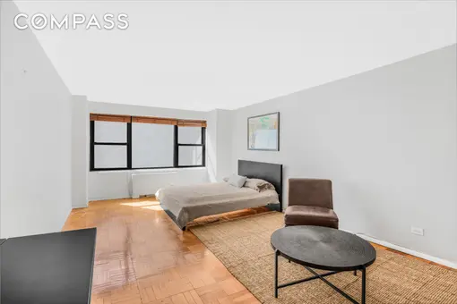 166 East 61st Street, #7K