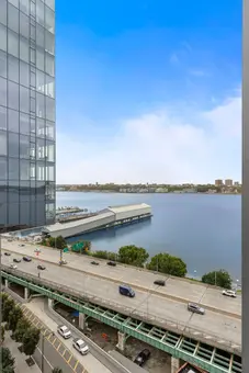 One Riverside Park, 50 Riverside Boulevard, #15M