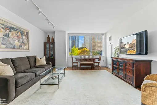 200 West End Avenue, #8J