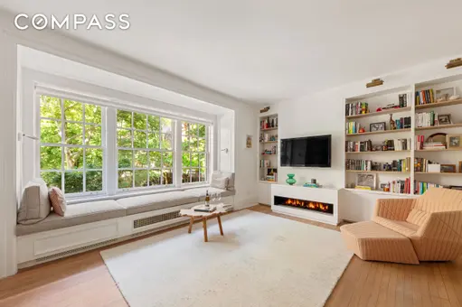 24 Gramercy Park South, #12E